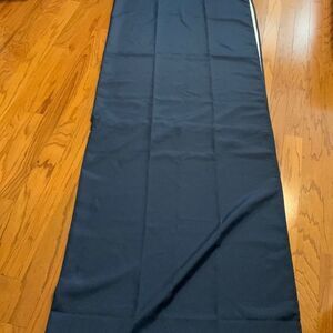 Navy blue patio table cover 5’ x 7’ with umbrella opening